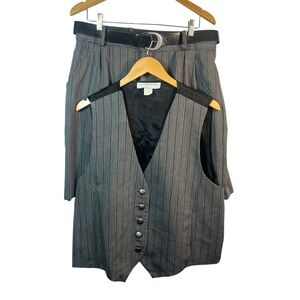 Maggie Lawrence Vest and Short Set (22/24 Vest, 18/20 Shorts)